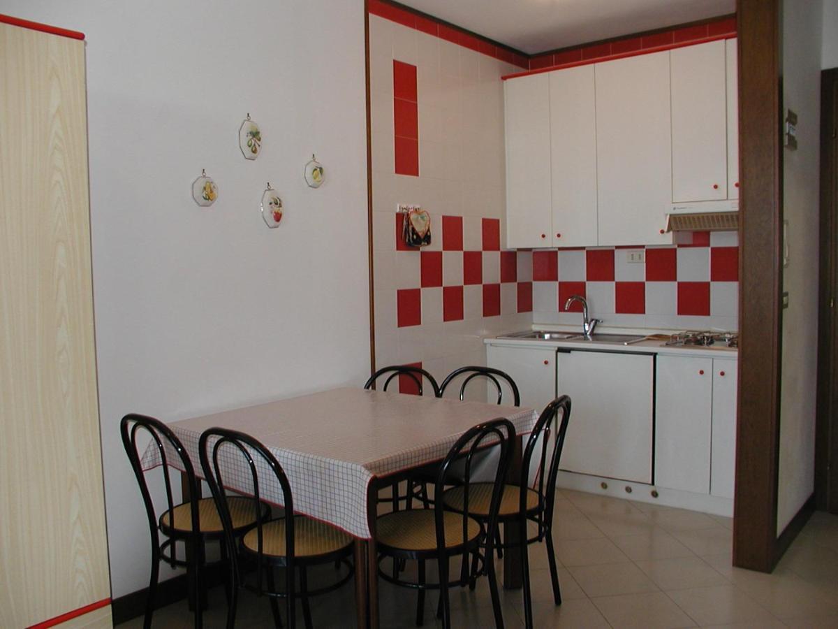 Appartamenti Solarium Бибионе Экстерьер фото