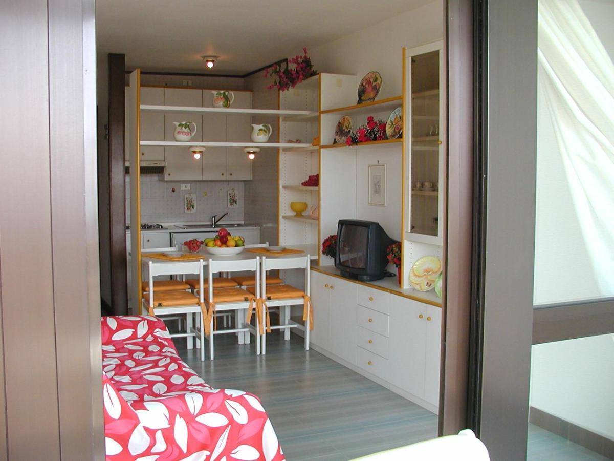 Appartamenti Solarium Бибионе Экстерьер фото